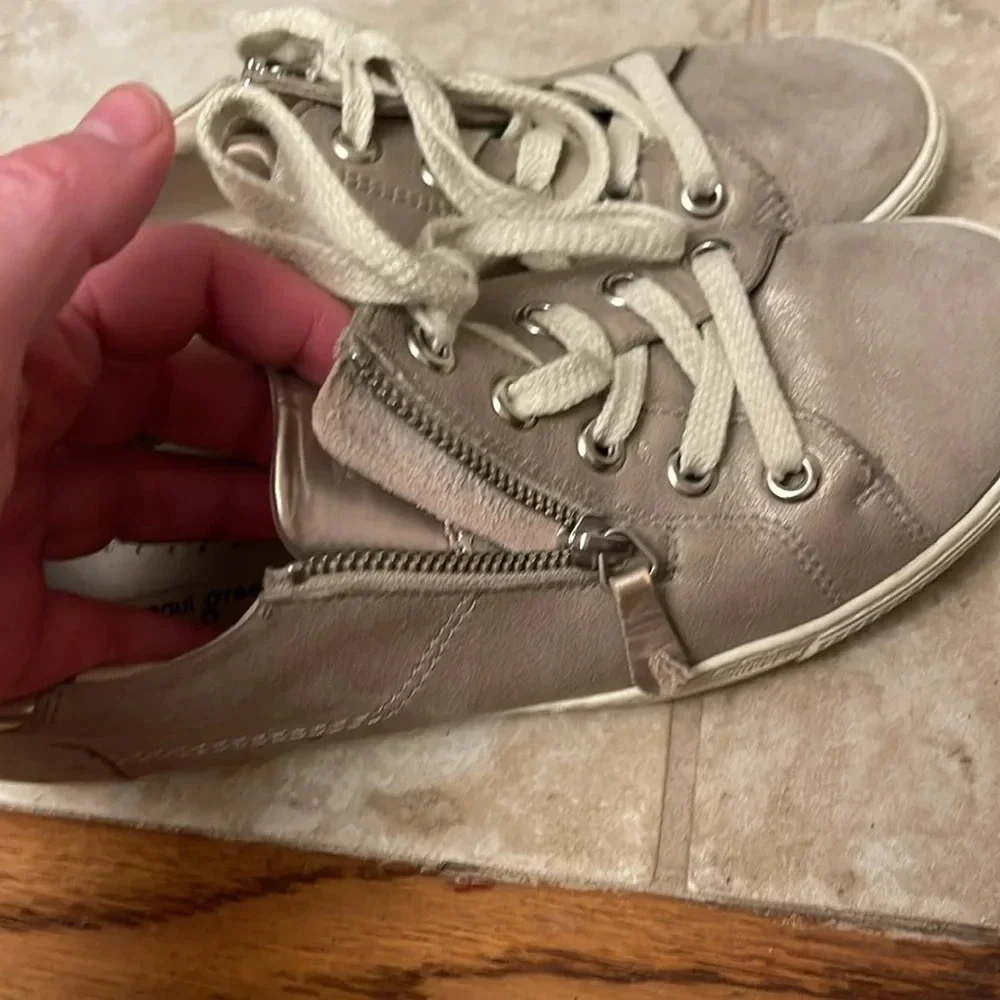 Paul Green soft silvery tan leather size 5.5